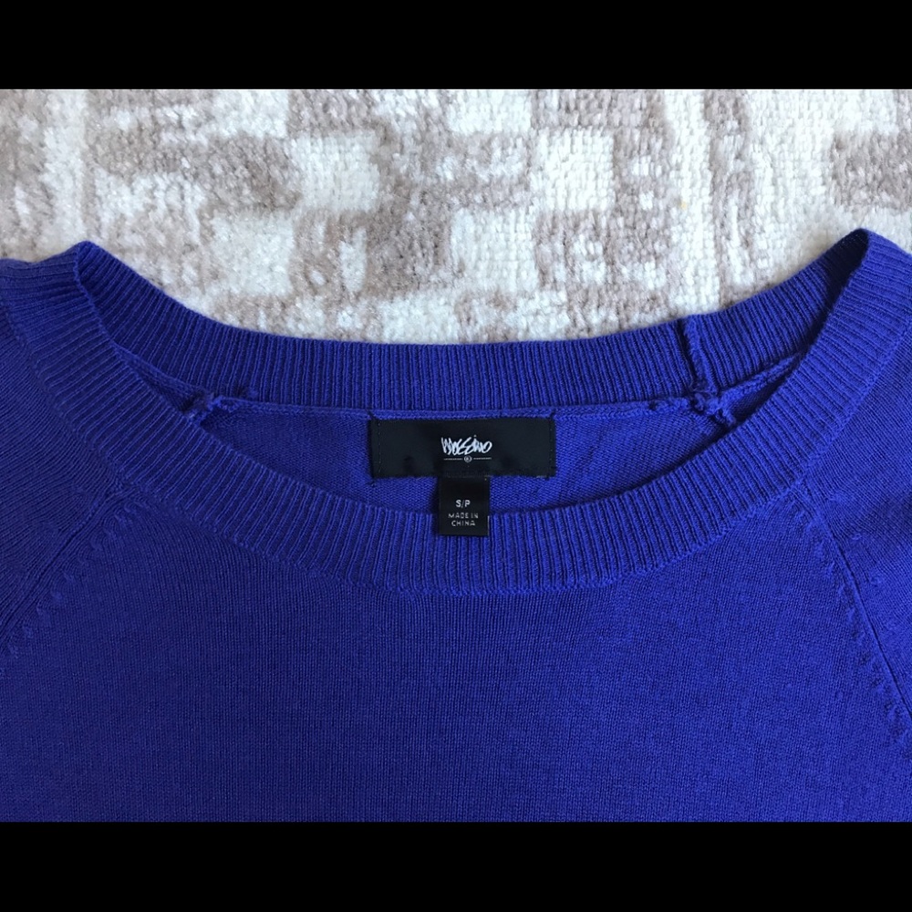 Mossimo Sweater - Picture 2 of 2